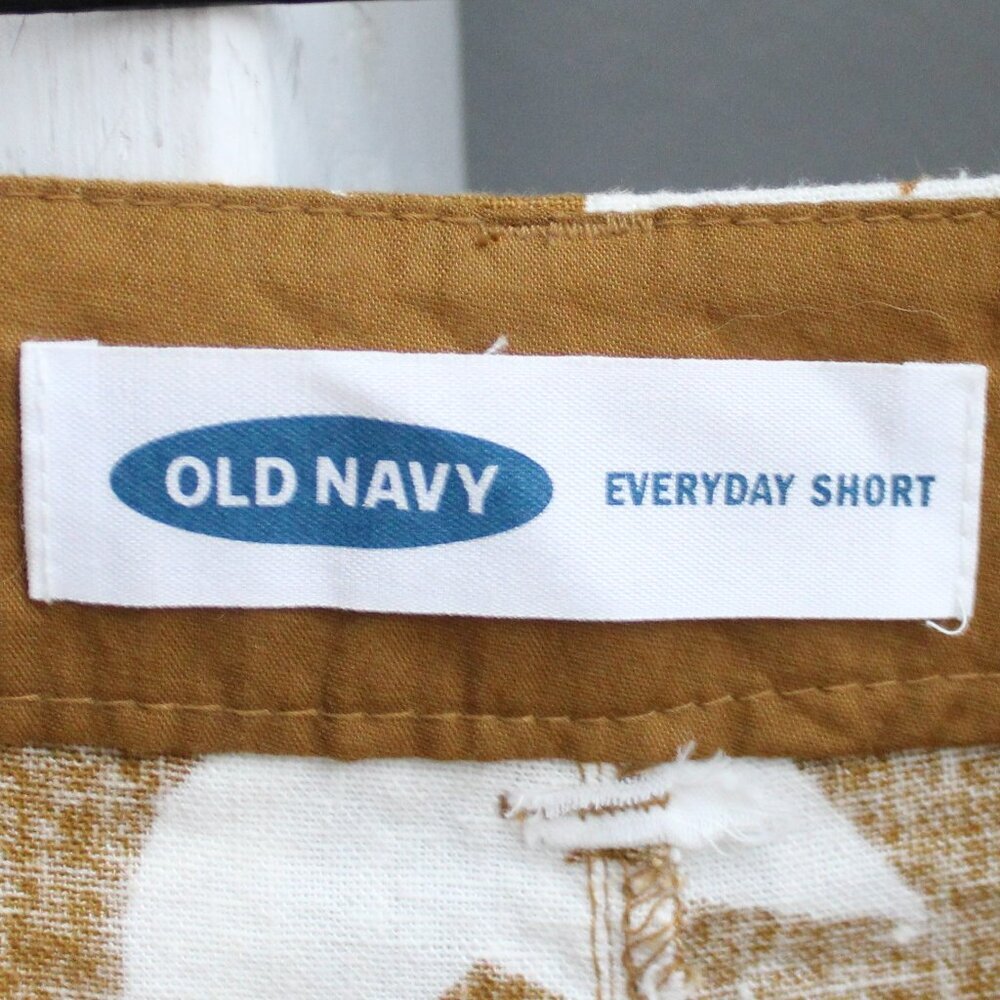 Old Navy Women's Brown Tropical Floral Linen Blend Everyday Shorts Size 8 - Picture 3 of 5